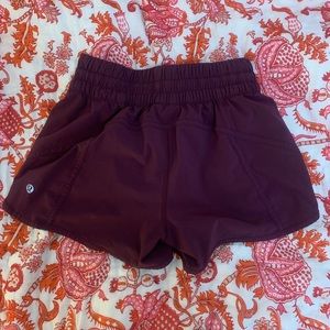 Lululemon tracker shorts size 6